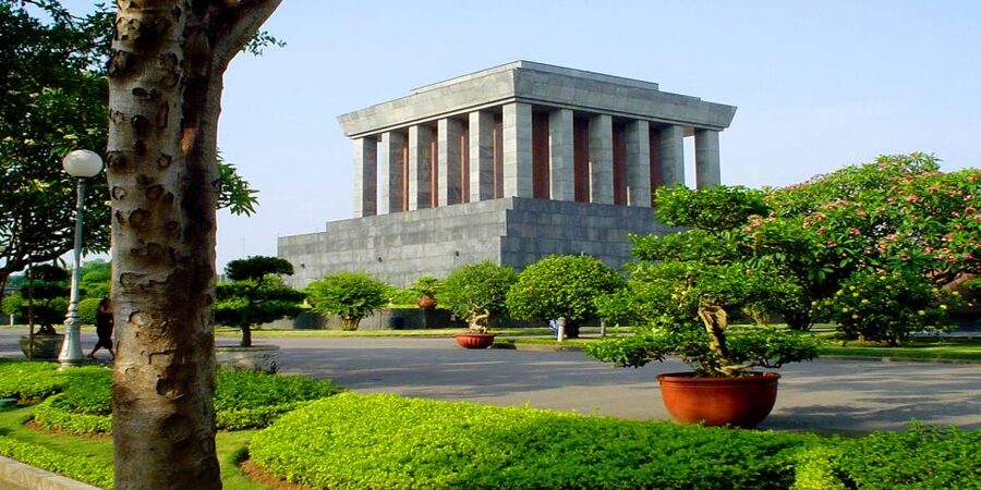 Hanoi: Full-Day City Tour and Water Puppet Show - Tran Quoc Pagoda on Golden Fish Island and the West Lake start