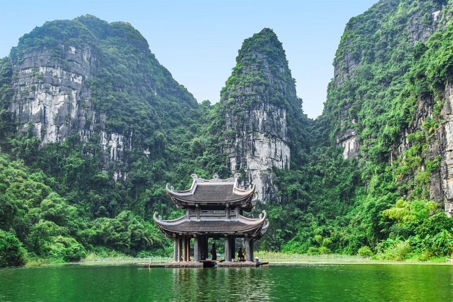 Hanoi: Guided Full-Day Hoa Lu, Trang An and Mua Cave Tour - Bike Through the Village and See Daily Life Up Close