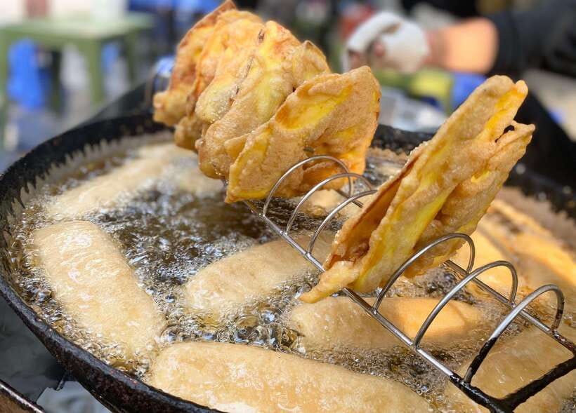 Hanoi: Guided Street Food Tour with Train Street Experience - Why the guides matter more than you think