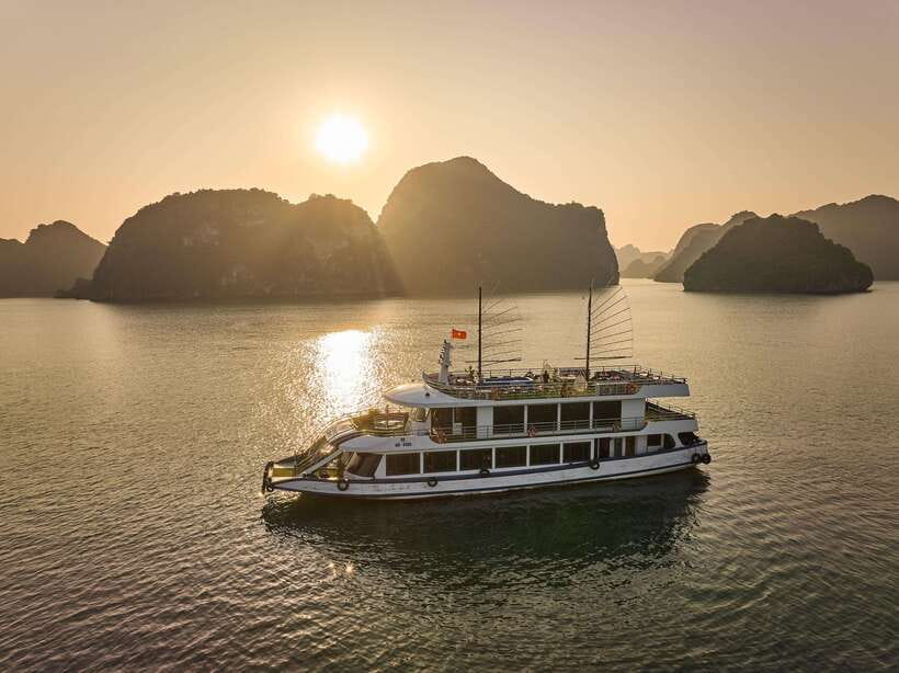 Hanoi: Halong Bay Cruise, Amazing Cave, Titov Island & Kayak - Who This Tour Fits Best