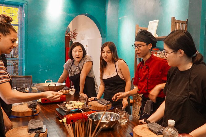 Hanoi: Handcrafted Wood Carving Workshop with Local Artisan - Hanoi Old Quarter Pickup vs. Direct Meeting at Rose Kitchen