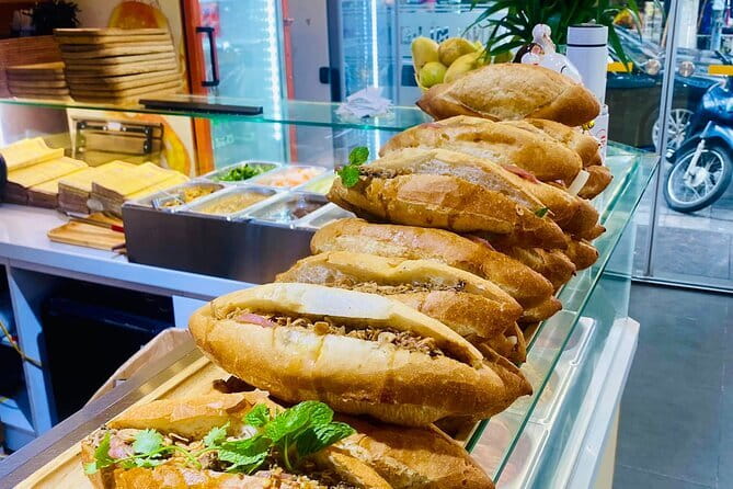 Hanoi Hidden Bites Premium Food Adventure - Price and value: what $35 buys you in Hanoi