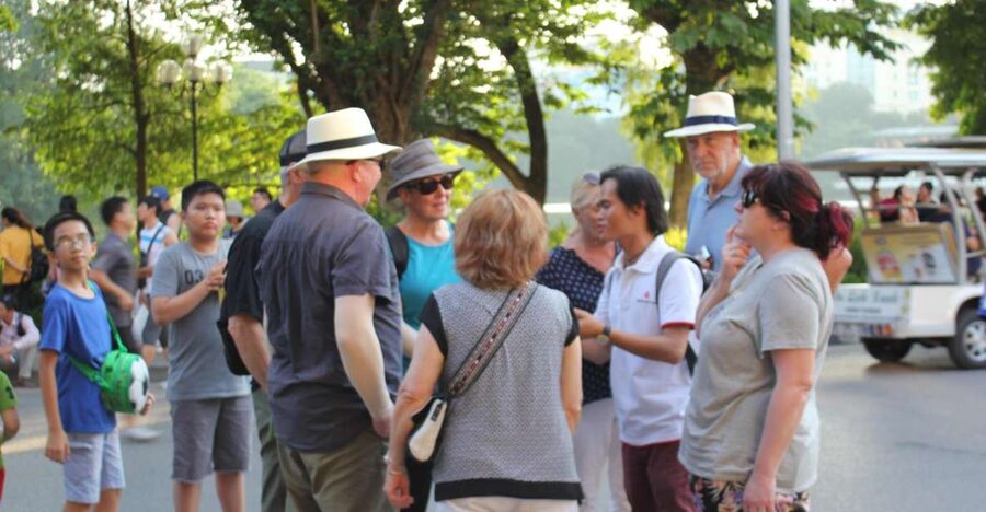 Hanoi Highlights: Full-Day Small Group City Tour with Lunch - Ho Chi Minh Complex: the most important sights, with real rules