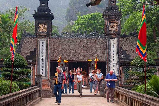 Hanoi - Hoa Lu - Tam Coc - Mua Cave - 1 Day / By Luxury Limousine & Small Group - Mua Cave: The Steps, the View, and the Best Moment to Catch Your Breath
