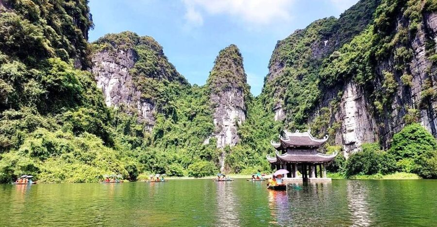Hanoi: Hoa Lu, Trang An, and Mua Cave Full-Day Trip - How this Hoa Lu, Trang An, and Mua Cave day works (and why it’s good value)