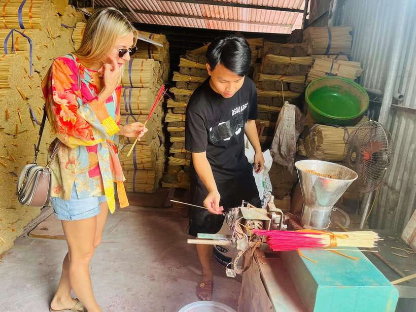 Hanoi: Incense Village, Hat, and Lacquer Artisanal Tour - Lunch only on full-day tours, and how it changes the pacing