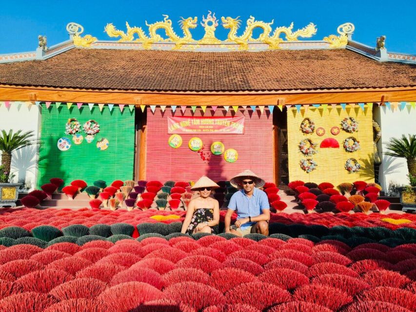Hanoi: Incense Village, Hat, Lacquer Tour & City Highlights - Train Street: the optional photo stop you should plan for