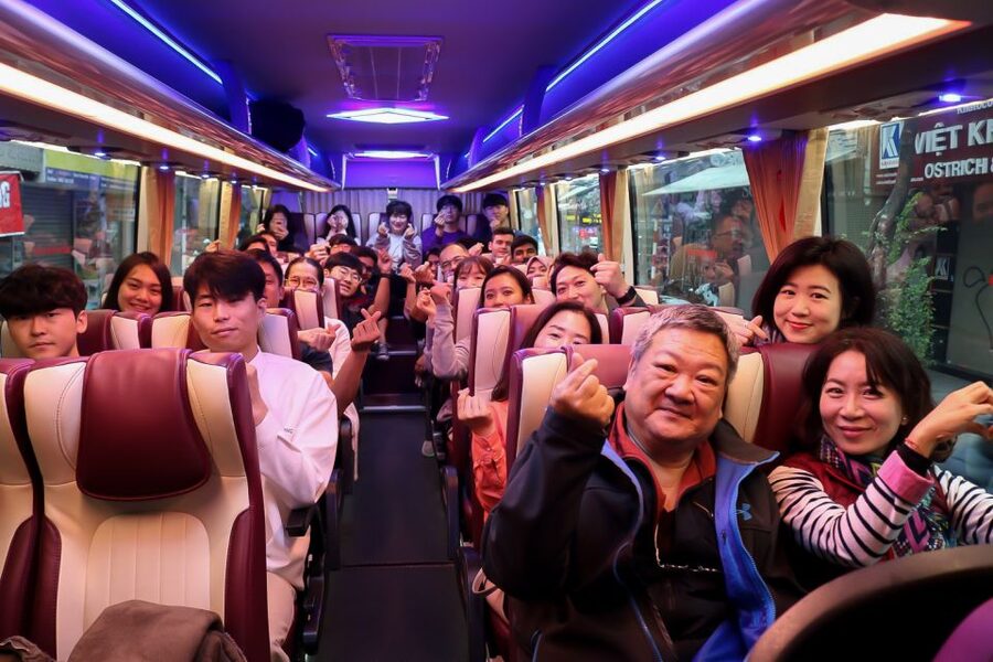 Hanoi: Islands & Caves Ha Long Cruise with Lunch & Kayaking - Seafood lunch onboard, plus vegetarian meals if arranged ahead