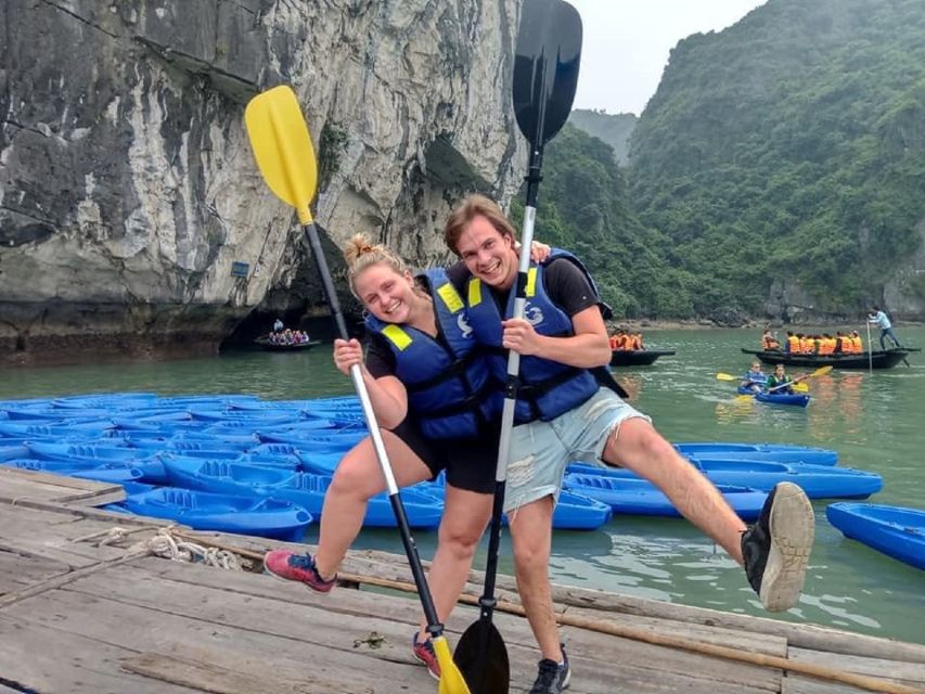 Hanoi: Islands & Caves Ha Long Cruise with Lunch & Kayaking - Guides, pace, and the kind of group experience you should expect