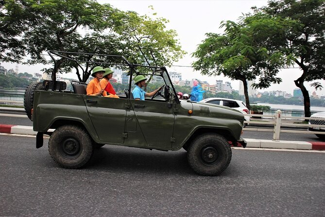 Hanoi Jeep Foodie Tours Led By Women - Meeting at Hanoi Opera House, then getting into the night rhythm
