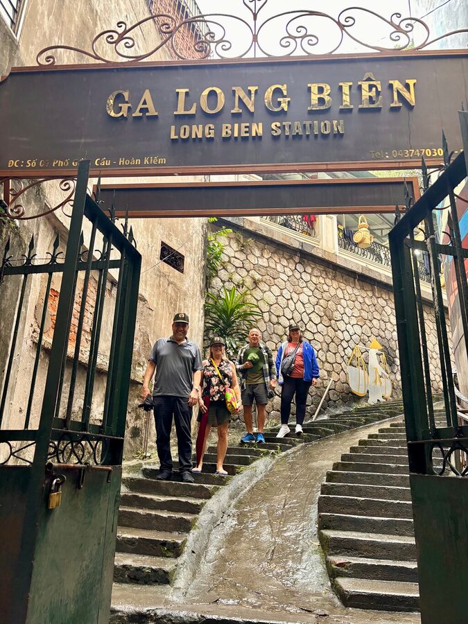 Hanoi Jeep Tour: Train-street, Highlights and Hidden Gems - Who should book this Hanoi Jeep Tour