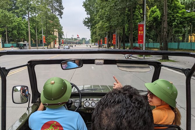 Hanoi Jeep Tours Led By Women: Hanoi City Jeep Tours Half Day - Duờng Tàu and Reunification Railway Street: egg coffee with moving trains