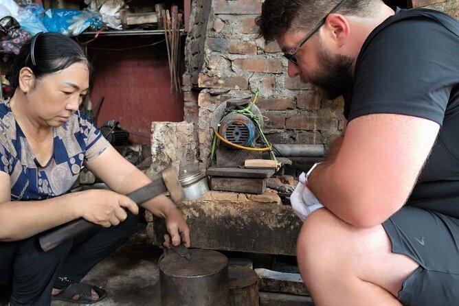 Hanoi Knife Making Traditional Workshop - Getting picked up in Hanoi, and what to wear for 3 hours of metalwork