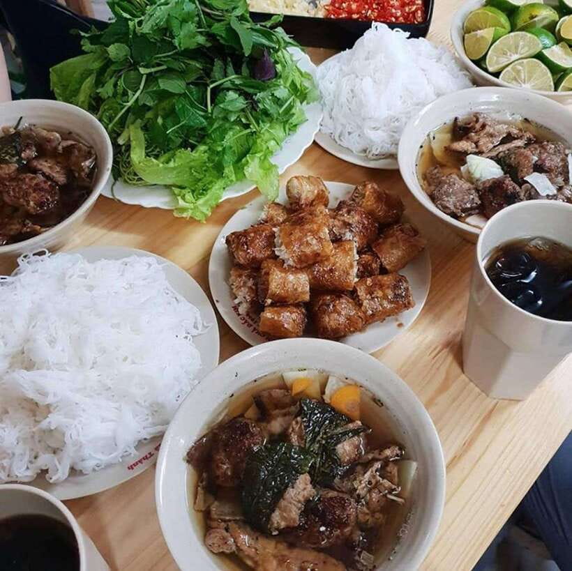 Hanoi: Michelin Guide Street Food Walking Tour - Timing and Walking Pace: What 150 to 210 Minutes Usually Feels Like
