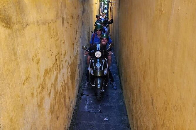 Hanoi Michelin Star Food Tour Via Jeep, Vespa or Motorbike - Why a jeep, Vespa, or motorbike food tour makes sense in Hanoi