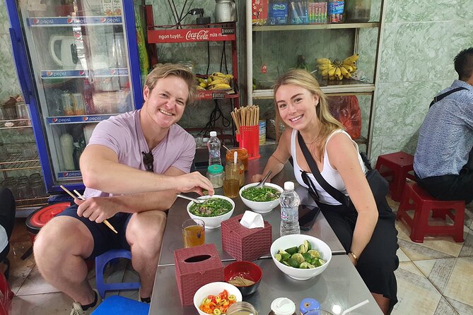 Hanoi Michelin Star Walking Food Tour & Train Street - The spring-roll lesson: why it’s the most useful part