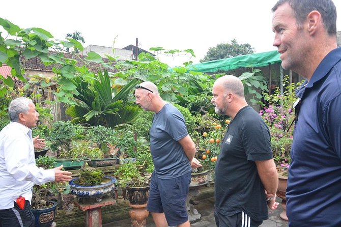 Hanoi Motorbike Led By Women: Hanoi Countryside Motorbike Tours - Lại Đà temples, a bonsai garden, and tea with a war veteran home