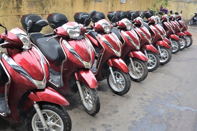 Hanoi Motorbike Tours Led By Women: Hanoi Outskirts & Rural Life - Into the Rice Paddies: Co Loa Citadel Roads