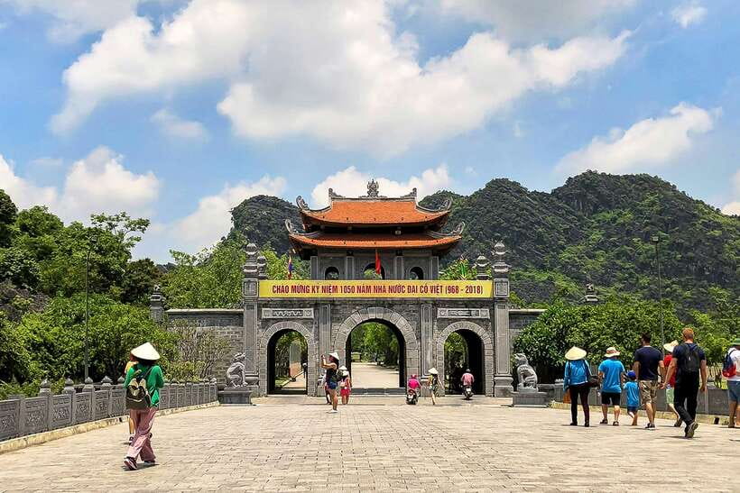 Hanoi/Ninh Binh: 1-Day Tam Coc/Trang An, Hoa Lu & Mua Caves - Lunch Stop: What You Get and How to Handle Hunger