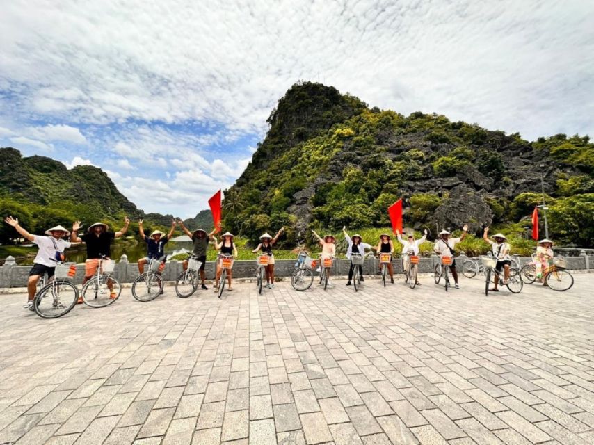 Hanoi: Ninh Binh, Hoa Lu, Tam Coc and Mua Cave Day Trip - Key reasons this Ninh Binh day trip works