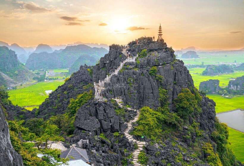 Hanoi: Ninh Binh- Hoa Lu - Trang An - Mua Cave - Best Seller - How the day works, from Old Quarter pickup to evening drop-off