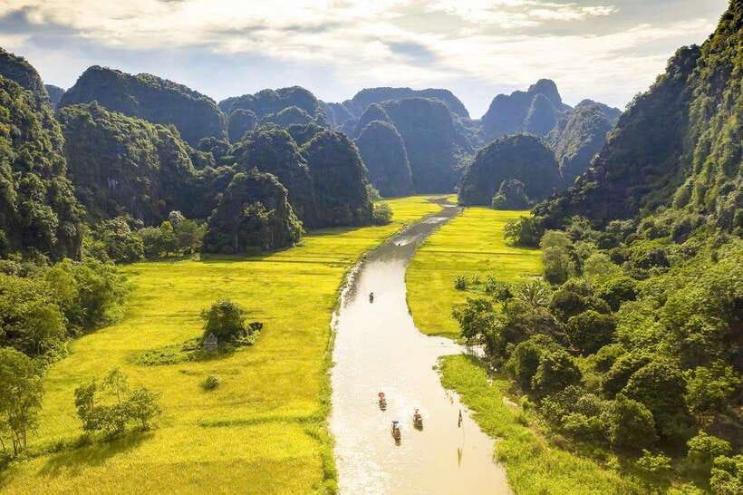 Hanoi: Ninh Binh, Tam Coc, Mua Cave & Hoa Lu with cycling - Getting There From Hanoi: Pickup Times and Realistic Travel Rhythm