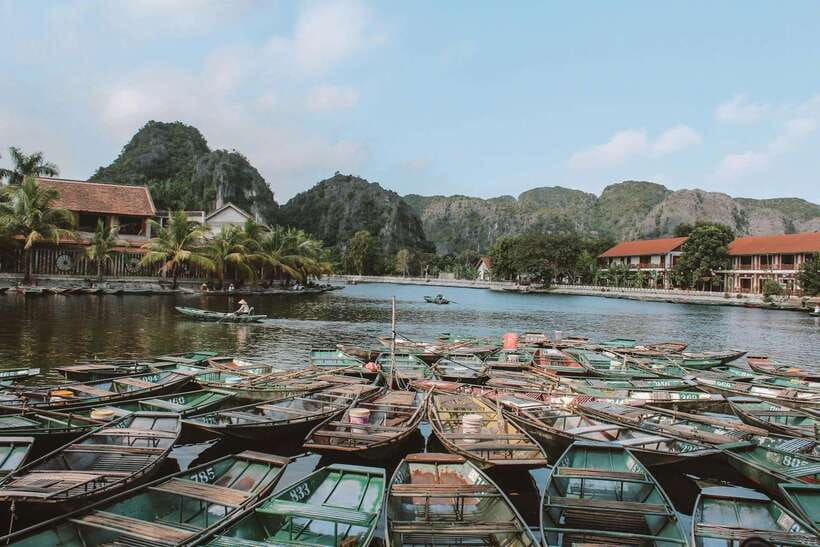 Hanoi:Ninh Binh-Trang An-Mua Cave-Hoa Lu&Cycling BEST SELLER - Who should book this Hanoi to Ninh Binh day trip?