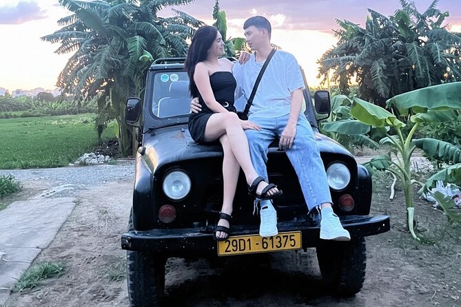 Hanoi Offbeat Jeep Tours - West Lake viewpoint time and Tao Sach Pagoda serenity