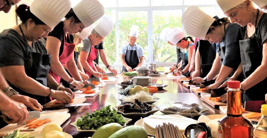 Hanoi: Old Quarter Market Tour and Cooking Class with Meal - Key moments I’d circle on your Hanoi food list