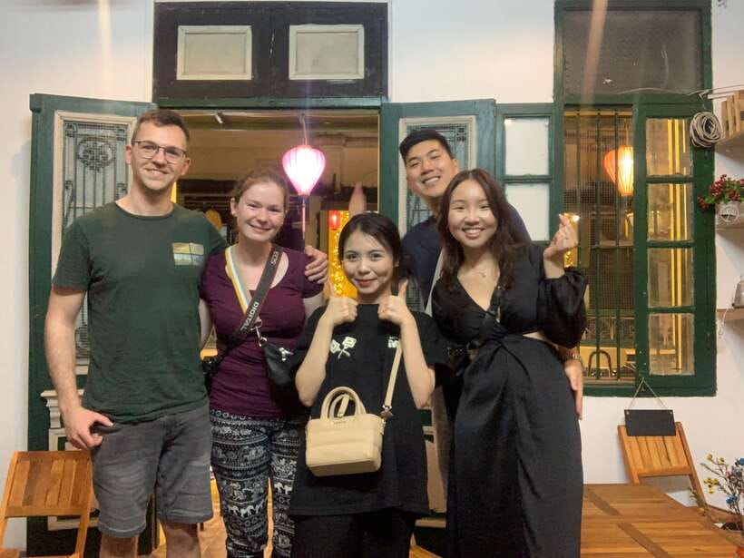 Hanoi: Old Quarter Street Food Tour with 12+ Tastings - Where you start, and how the Old Quarter walking works