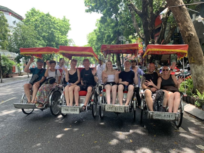 Hanoi: Old Quarter Trishaw Cyclo Tour - Starting near Hoan Kiem Lake: the calm of a landmark swing