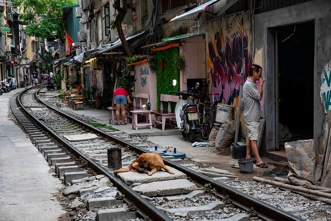 Hanoi On the Tracks Photo Tour - How long is the tour, and what makes the pacing work