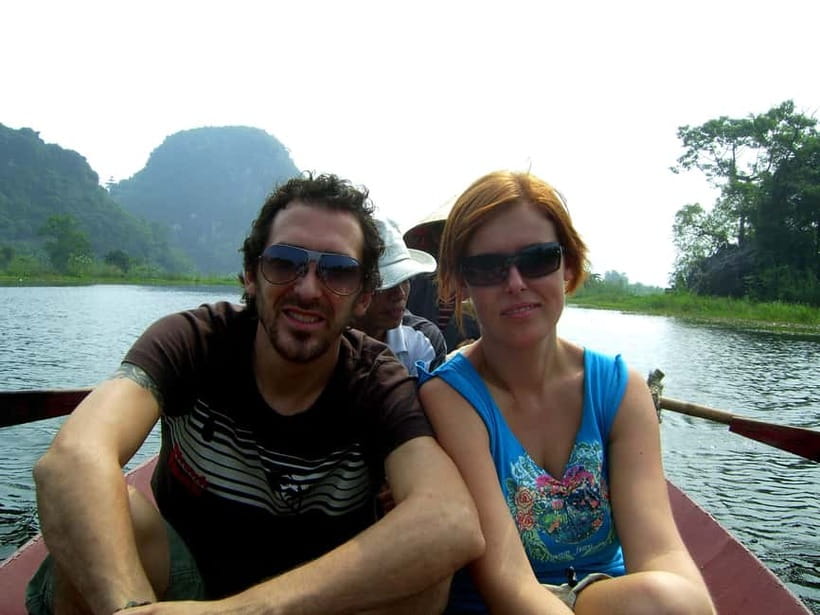 Hanoi: Perfume Pagoda Day Tour with Boat Ride & Cave Visit - A couple of human touches that raise the value