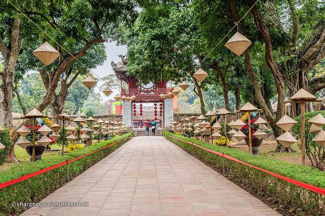 HANOI PRIVATE CITY TOUR (Guide in all language) - Starting at Ho Chi Minh Mausoleum and Ba Dinh Square