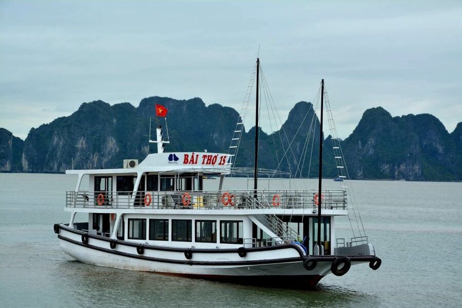 Hanoi: Roundtrip Halong Bay Islands, Caves, Kayaking & Lunch - Key Things I’d Prioritize on This Day Trip
