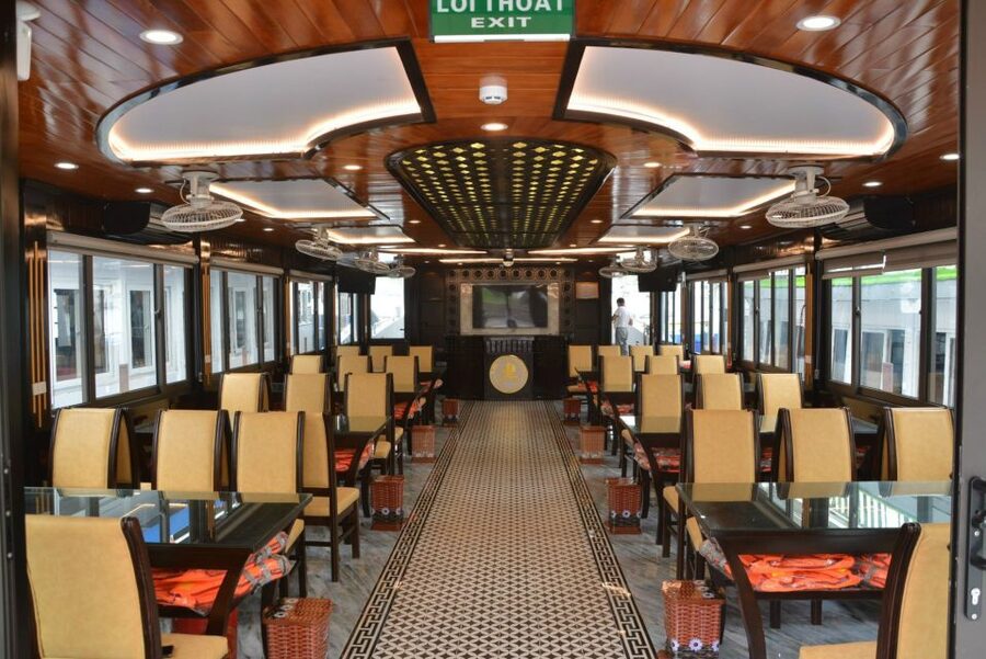Hanoi: Roundtrip Halong Bay Islands, Caves, Kayaking & Lunch - Price and Value: What $44 Buys You in Ha Long Bay