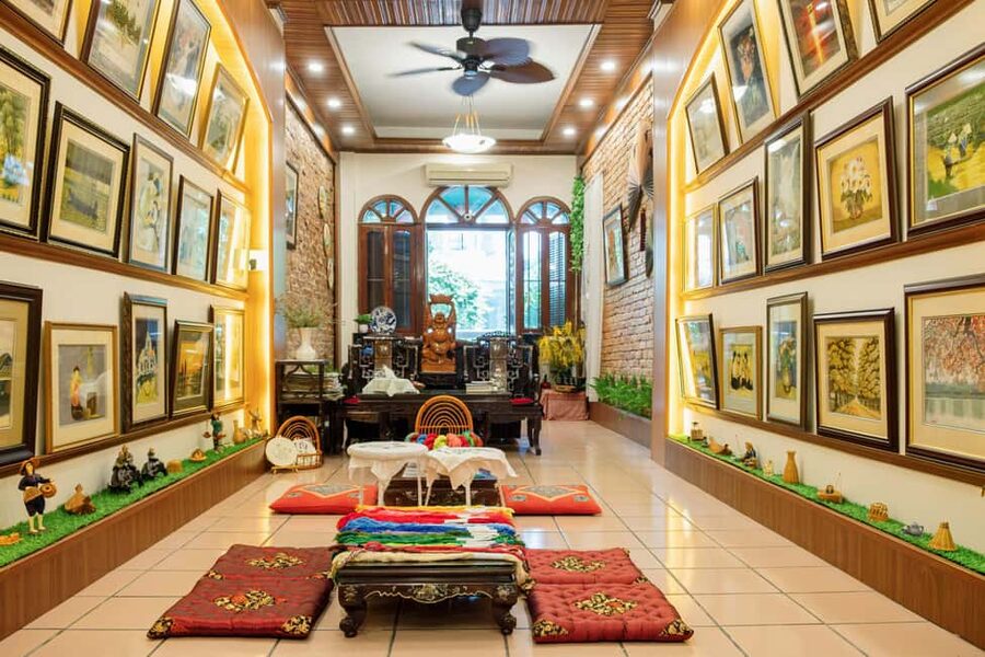 Hanoi's Heritage: Embroidery Workshop in Ancient House - Tea, green bean cakes, and peanut candy, the kind of break you want in Hanoi