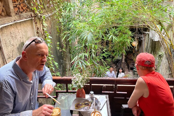 Hanoi's Old Quarter Street Food Experience and Train Street - Old Quarter Energy Starts at Hàng Da Market