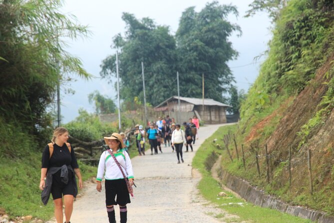 Hanoi - Sapa 3 Day 2 Night Trekking With Hotel & Homestay - Fitness, weather, and packing for real Sapa hiking