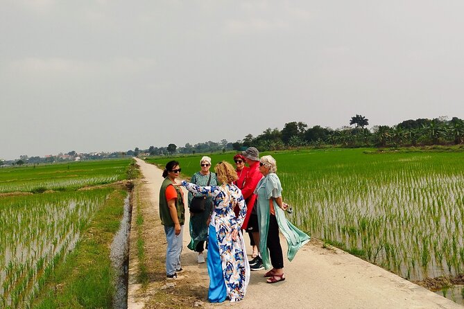 Hanoi Sidecar Tour: Hanoi Countryside Food, Culture & Daily Life - Getting out of the Old Quarter: the minivan transfer and timing