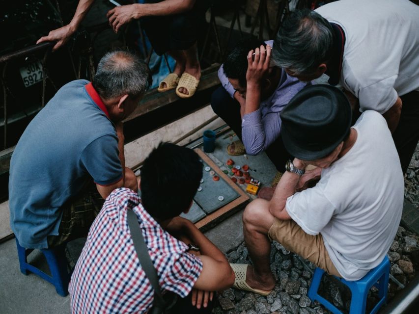 Hanoi: Street Food Experience with 5 Food Stops - Bun Cha and Grilled Nem Chua: When the Walk Turns Into Dinner