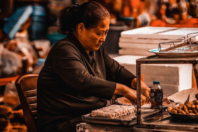 Hanoi Street Food Tour - Old Quarter start: hello lessons and an allergy check