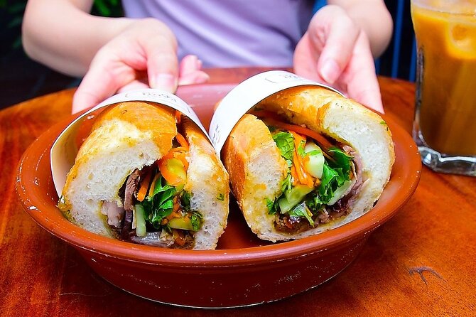 Hanoi street food tour (Private tour) - Dong Xuan Market, for Wholesale Scale and Real Neighborhood Life