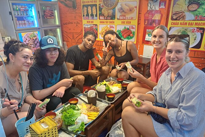 Hanoi Street Food Tour with Local Guide - Key highlights you’ll feel right away