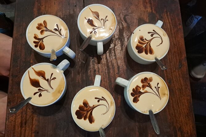 Hanoi Street Food Tour with Local Guide - Egg coffee and local beer: drinks that fit the plan