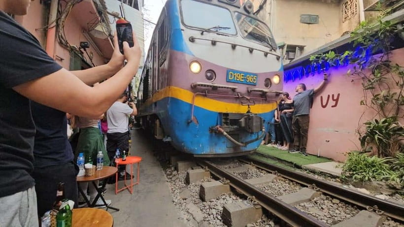 Hanoi: Street Food Tour with Train Street & Hidden Alleyways - Ta Hien Beer Street, Without the Overcrowding
