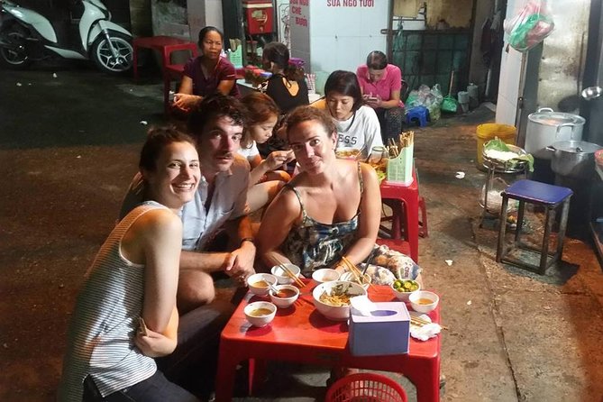 Hanoi Street Food Walking Tour - Pickup, getting there, and staying oriented in the Old Quarter