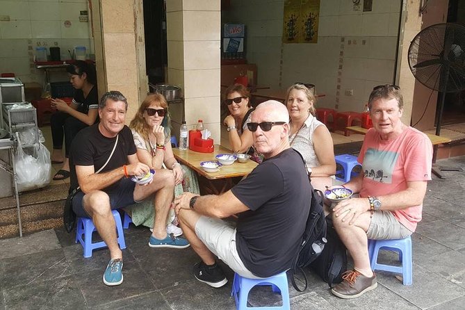 Hanoi Street Food Walking Tour - Your guide’s role: why the right picks matter in Hanoi