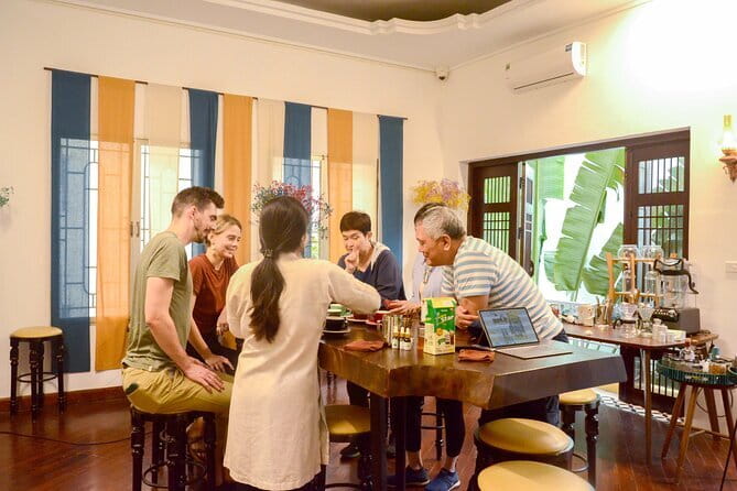 Hanoi Tea Workshop: Specialty Fresh Lotus Tea from West Lake - Small Group Size and a Calm, Focused Format at Su Quan Roastery