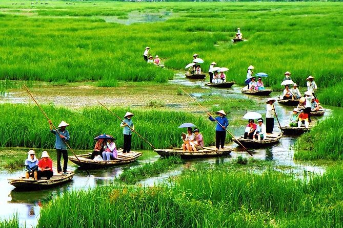 Hanoi to Ninh Binh 1 day: Trang An - Tam Coc - Mua Cave - Hoa Lu - Lunch break: what the buffet gets right, and where it can disappoint